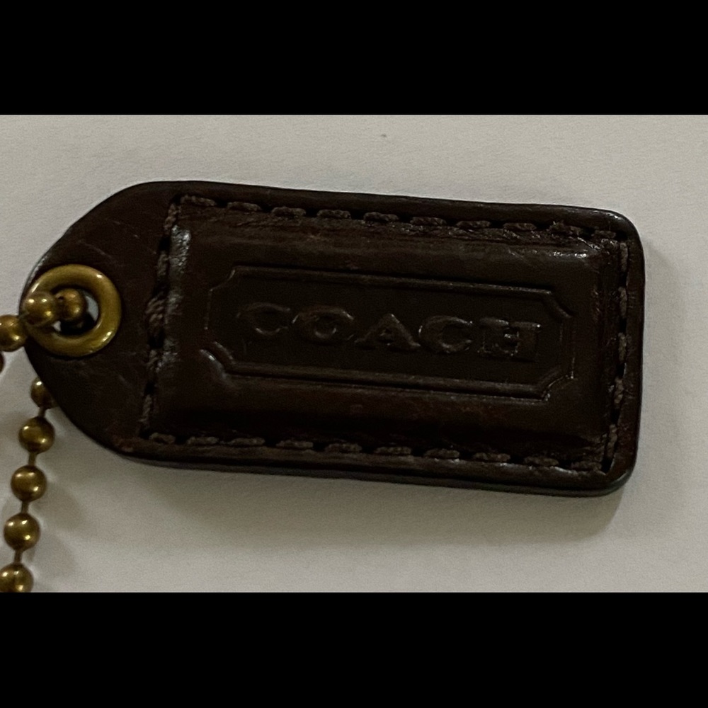 Coach hang tag